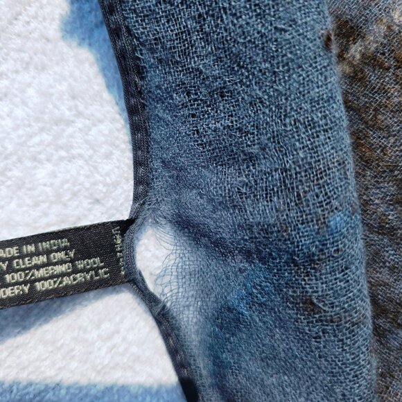 Eyeful Fashion Scarf 100% Merino Wool with Embroidery NWT *see pix* - Picture 7 of 7